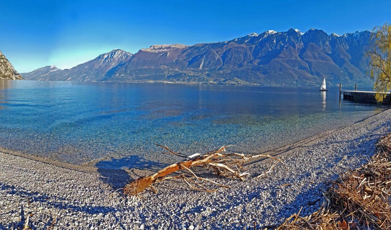 Ferienwohnung Campione Splendid View By Gardadomusmea Campione del Garda Exterior foto
